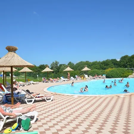 Domaine De L'epinette 3*